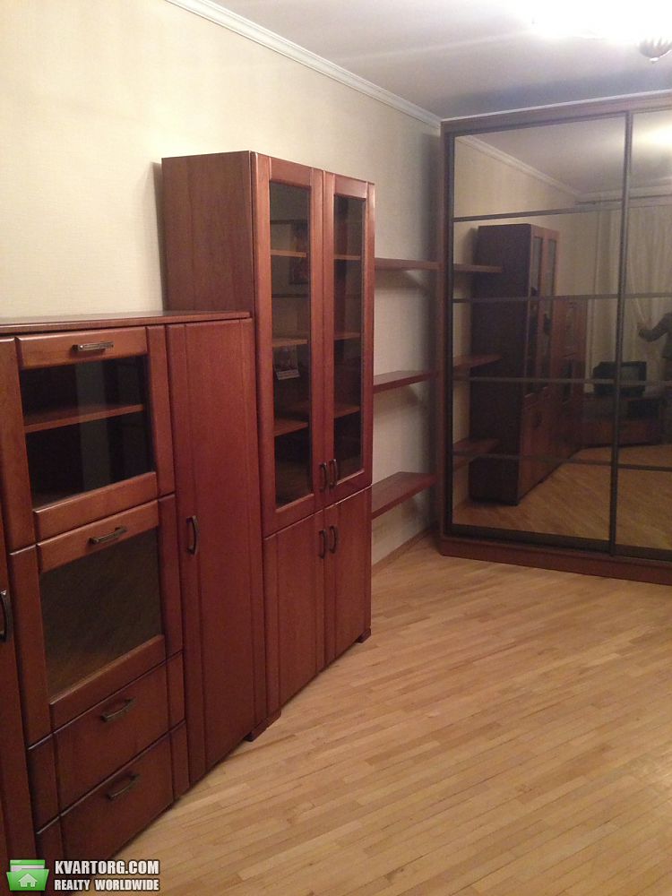 Rent out 2-room apartment. Киев, Леваневского — photo 9
