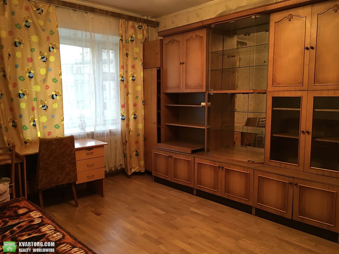 Rent out 2-room apartment. Киев,  Новгородская — photo 2