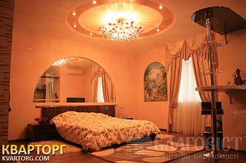 Rent out 1-room apartment. Киев,  Никольско-Слободская — photo 1