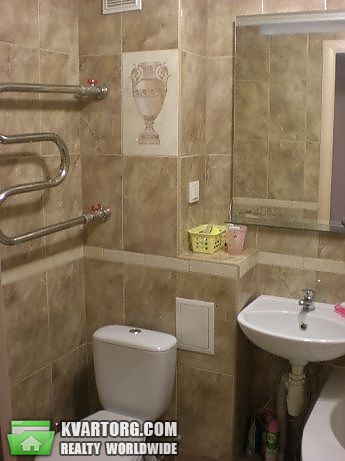 Rent out 1-room apartment. Киев,  Стадионная — photo 3