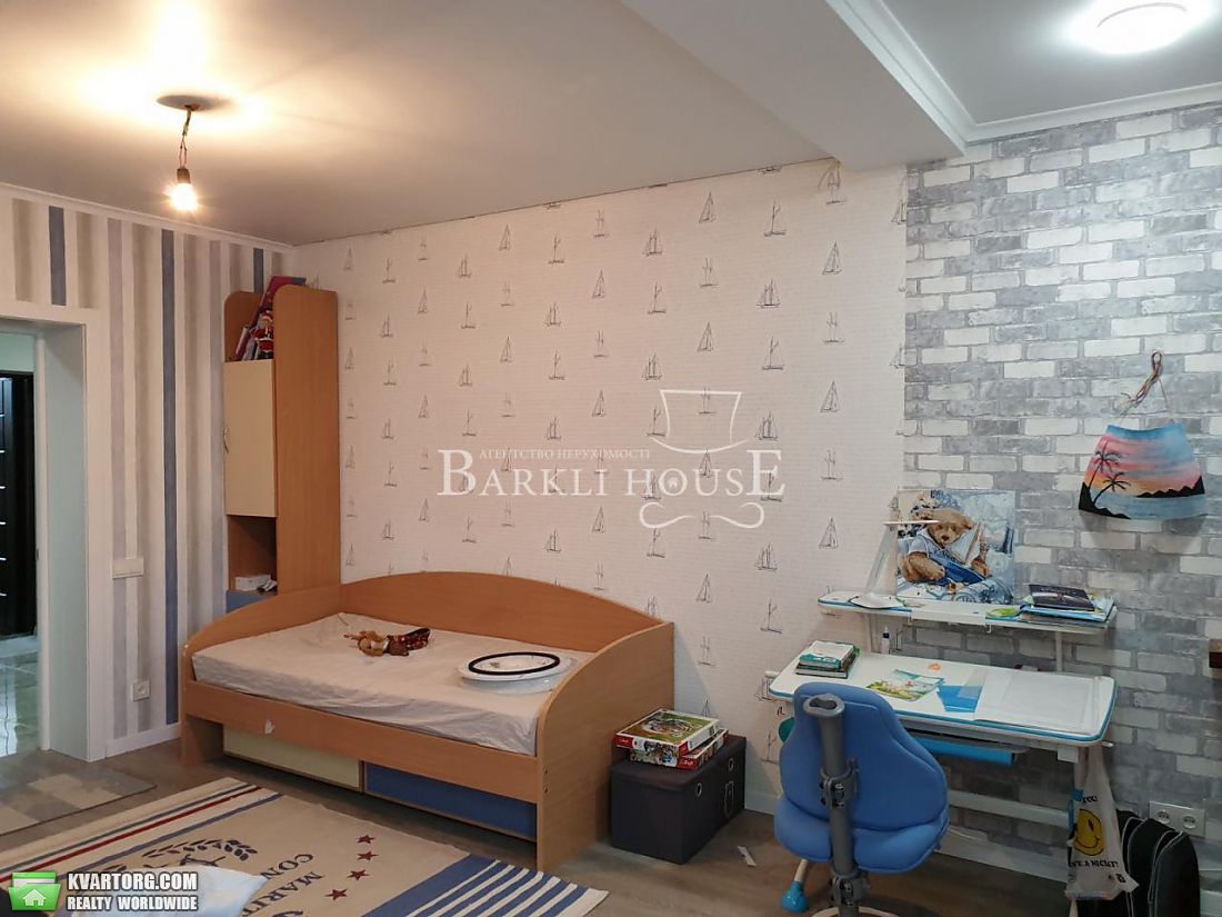 Rent out 3-room apartment. Киевская обл., Крюковщина — photo 5