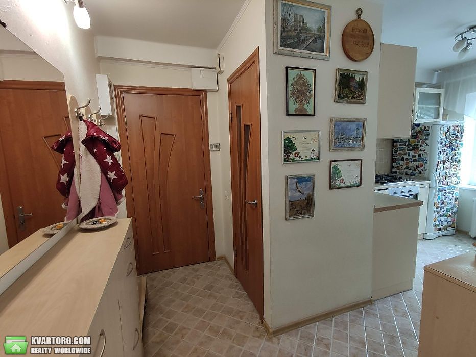 Sell 2-room apartment. Киев,  Васильковская — photo 4