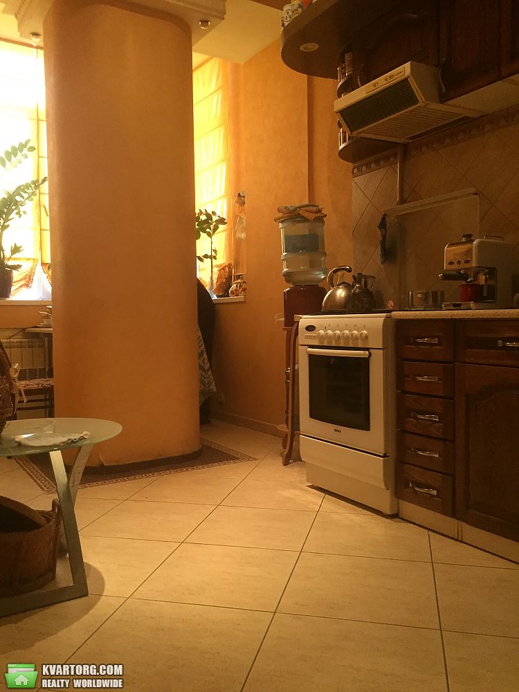Sell 4-room apartment. Киев,  Заньковецкой — photo 2