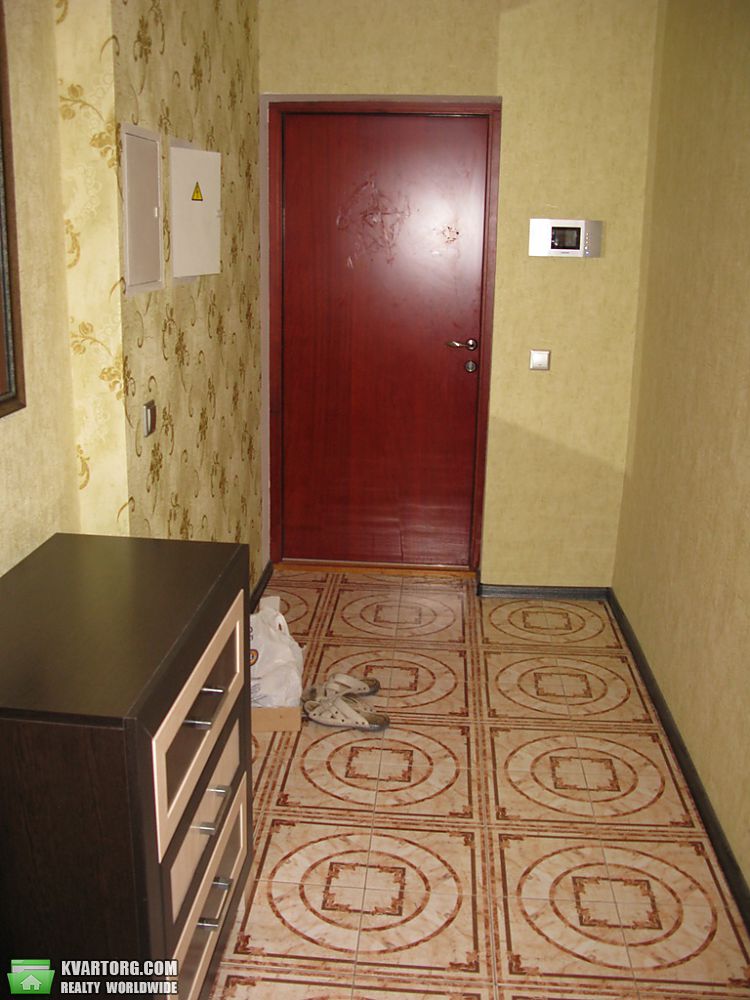 Rent out 3-room apartment. Киев,  Днепровская наб — photo 10