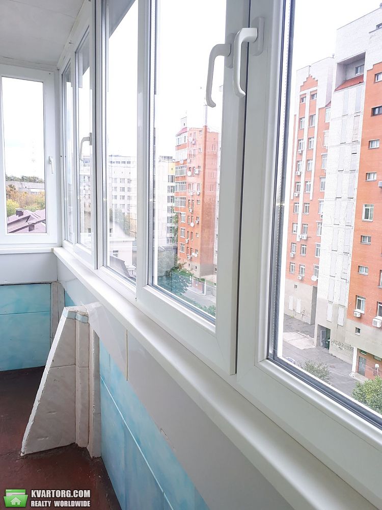 Rent out 2-room apartment. Киев,  Борщаговская — photo 10