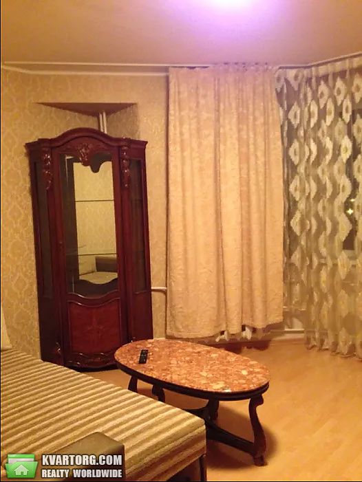 Rent out 2-room apartment. Киев,  Инженерная — photo 1