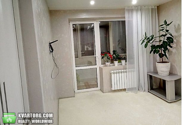 Sell 1-room apartment. Киев,  Лятошинского — photo 2