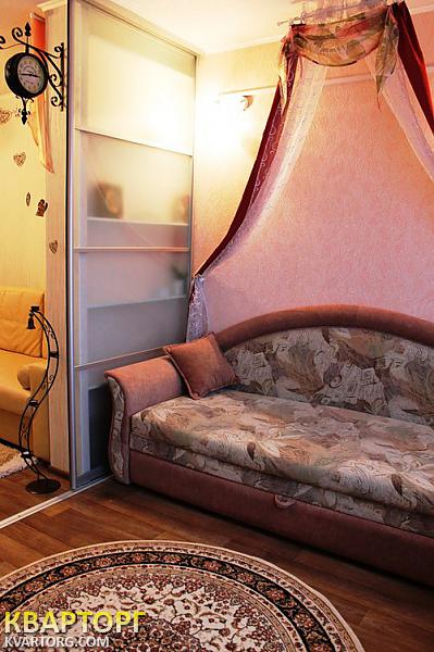 Rent out 2-room apartment. Киев, Милославская — photo 5