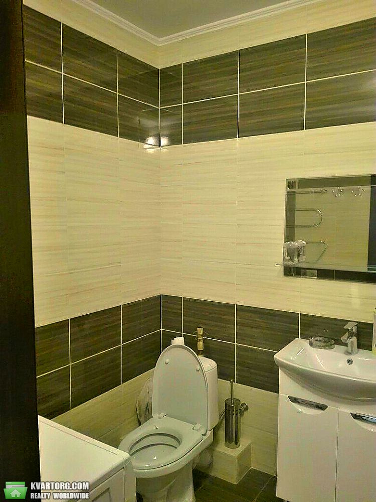 Rent out 2-room apartment. Киев,  Ревуцкого — photo 8