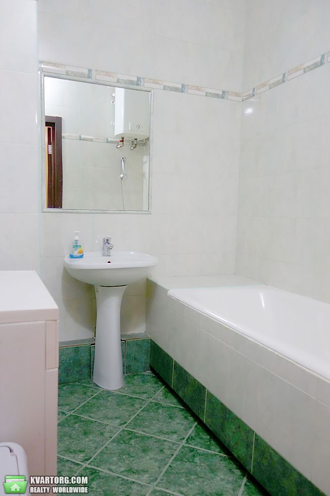 Rent out 2-room apartment. Киев,  Гончара — photo 7