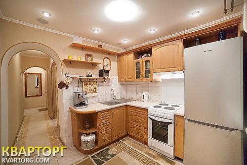 Sell 3-room apartment. Киев,  40-летия Октября просп — photo 1