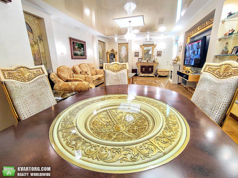 Rent out 5-room apartment. Киев,  Старонаводницкая — photo 2