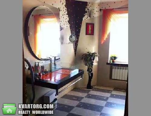 Sell 4-room apartment. Киев,  Клиническая — photo 3