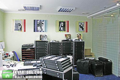Rent out office. Киев, Почайнинская — photo 7