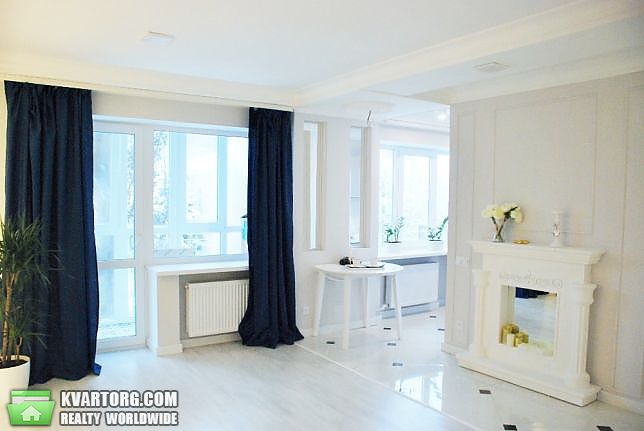 Rent out 2-room apartment. Киев, Леси Украинки — photo 1