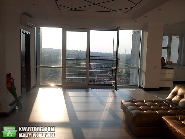Sell 4-room apartment. Днепропетровск, пр.Кирова — photo 8