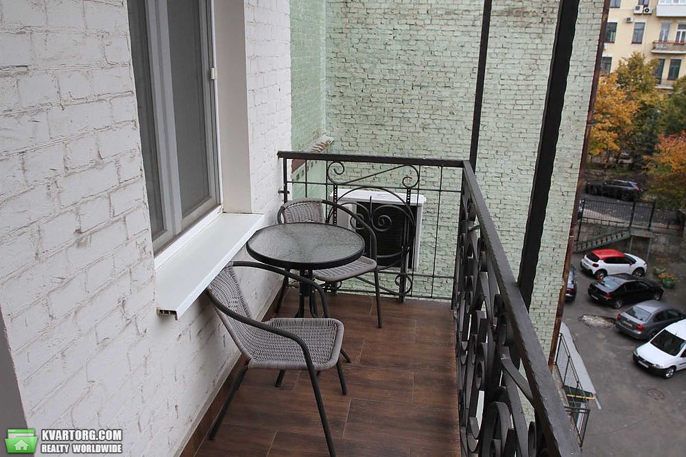Rent out 2-room apartment. Киев,  Большая Житомирская — photo 1