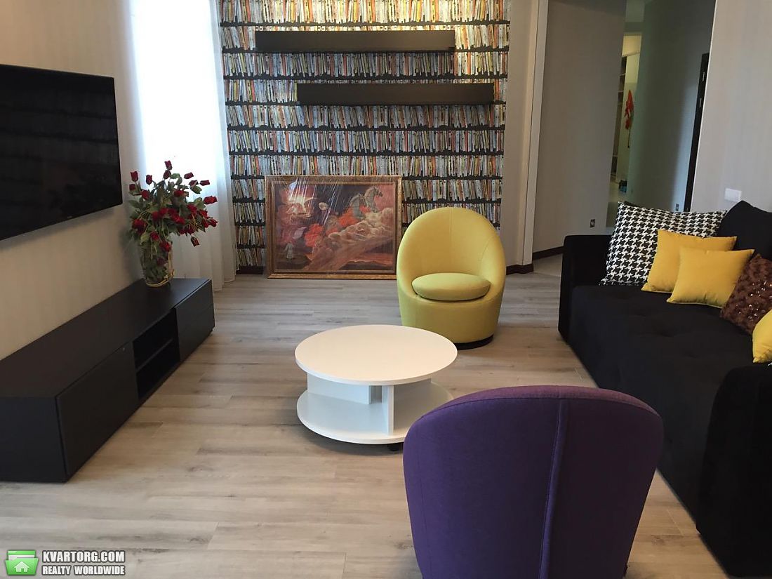 Rent out 3-room apartment. Киев,  Дмитриевская — photo 2