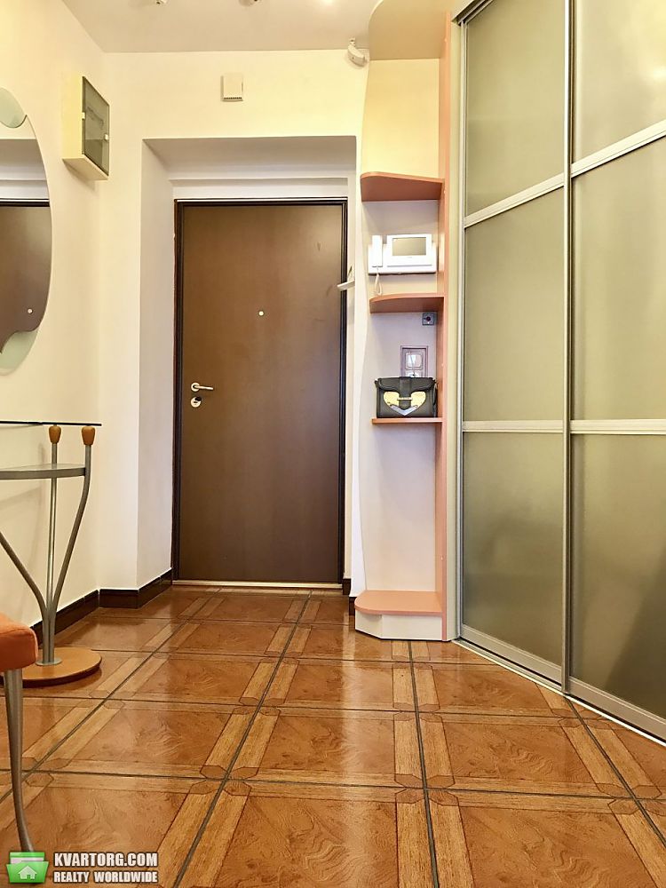 Rent out 3-room apartment. Киев, Леси Украинки бульв. — photo 7