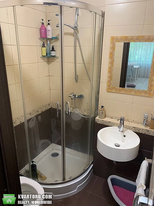 Rent out 3-room apartment. Киев,  Богдана Хмельницкого — photo 8