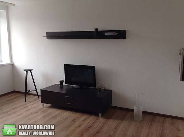 Rent out 3-room apartment. Киев,  Антоновича — photo 4