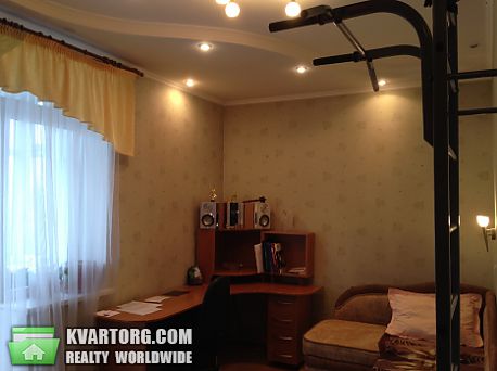 Rent out 3-room apartment. Киев,  Мельникова — photo 8
