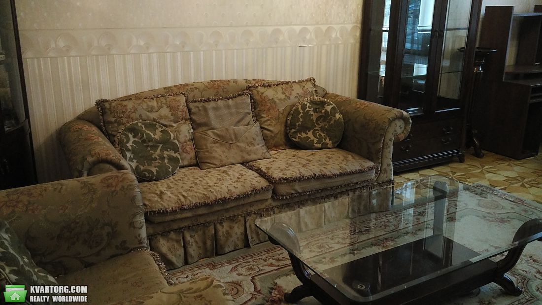 Rent out 3-room apartment. Киев,  Владимирская — photo 3