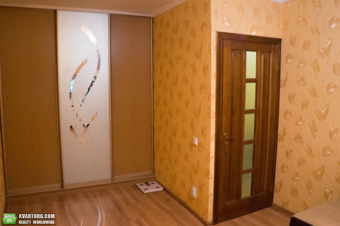 Sell 1-room apartment. Киев,  Нижнеюрковская — photo 2