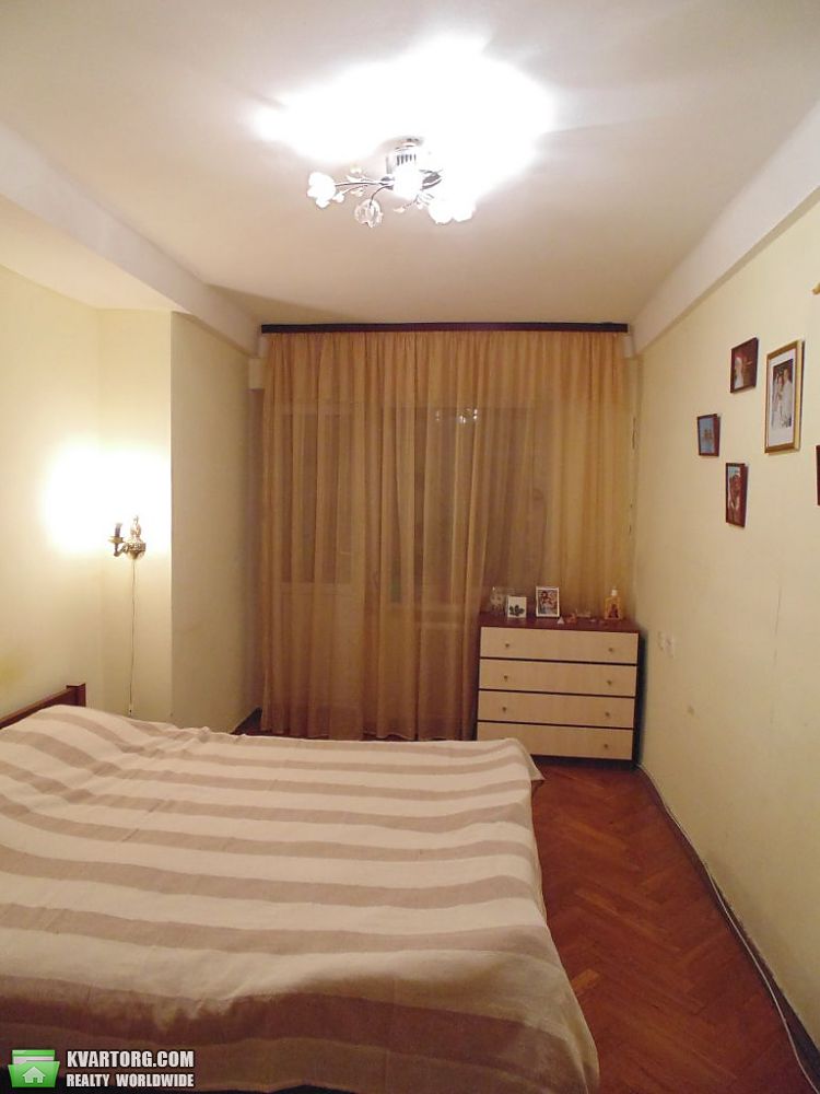Sell 3-room apartment. Киев,  Русановская наб — photo 3