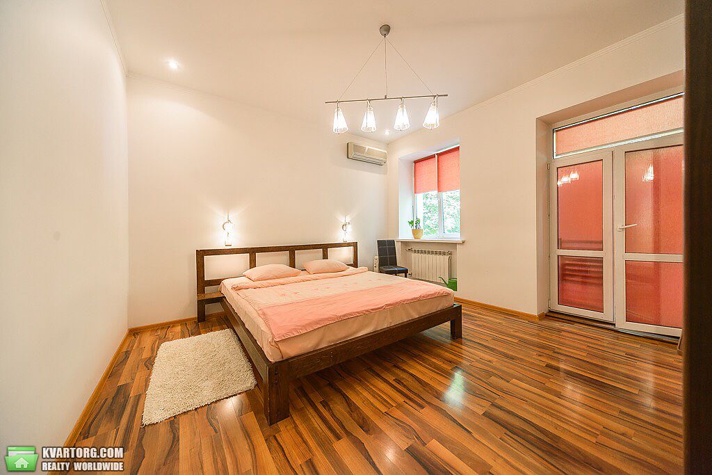 Rent out 3-room apartment. Киев,  Дарвина — photo 7