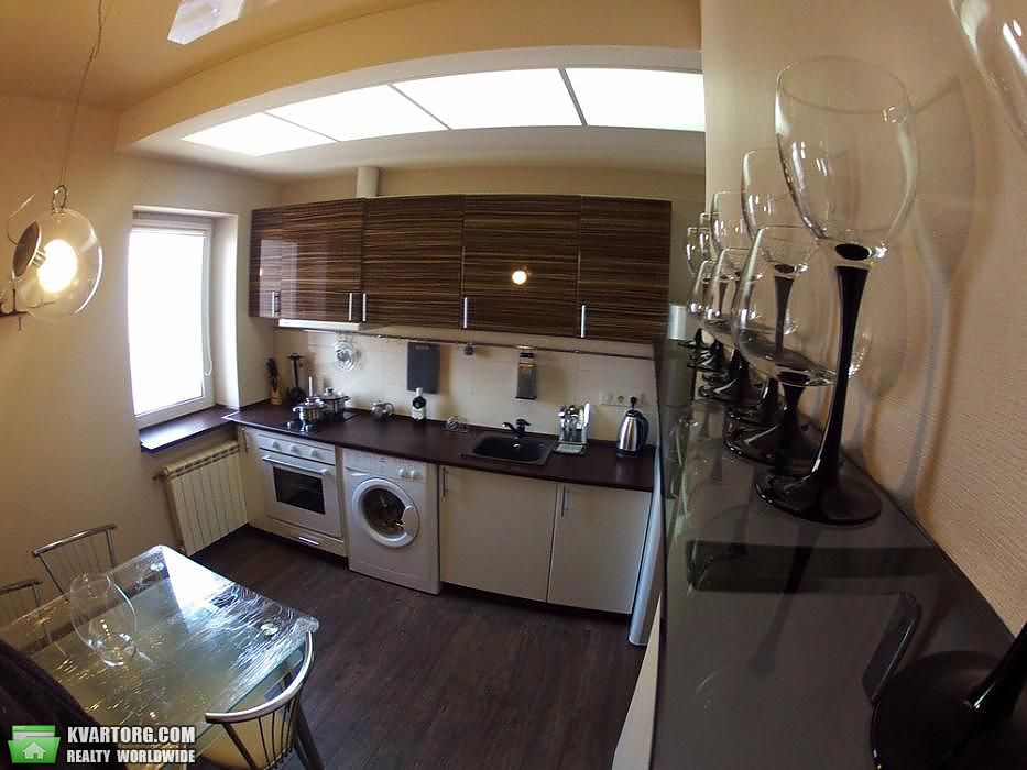 Rent out 1-room apartment. Киев,  Тычины пр — photo 1