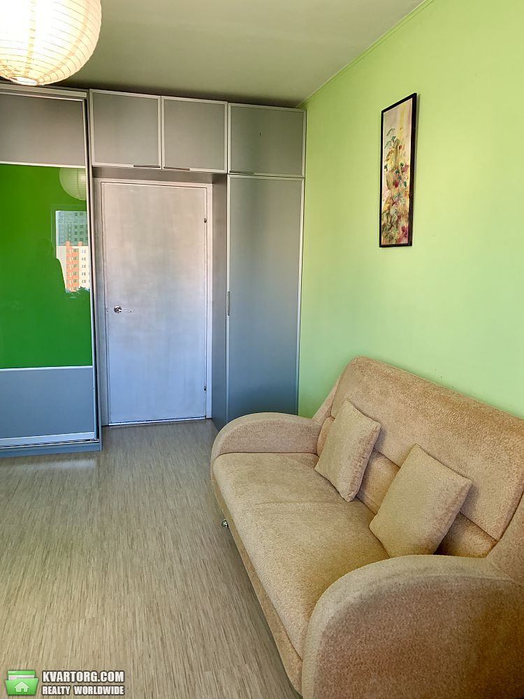 Rent out 2-room apartment. Киев, Милославская — photo 6