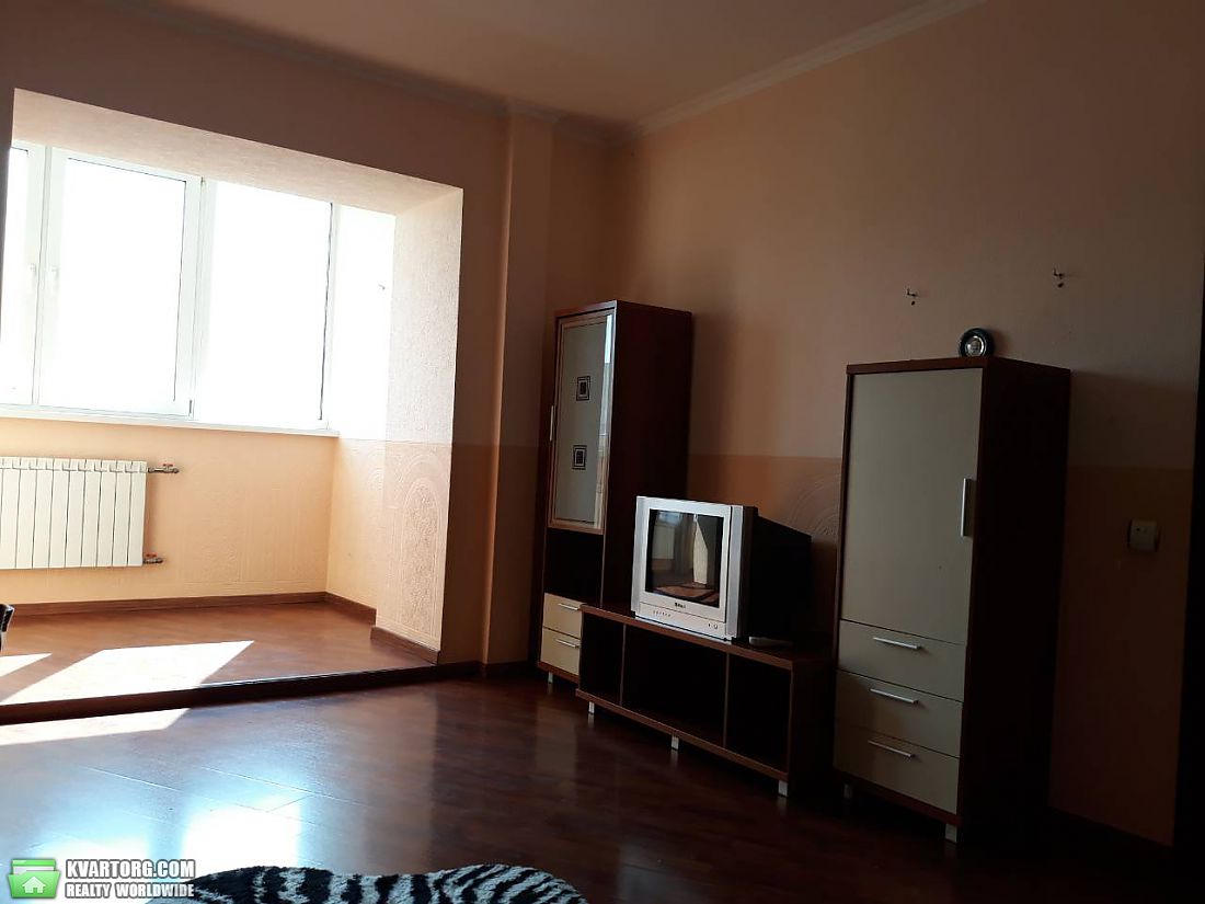 Rent out 2-room apartment. Киев, пр-т Н.Бажана — photo 7