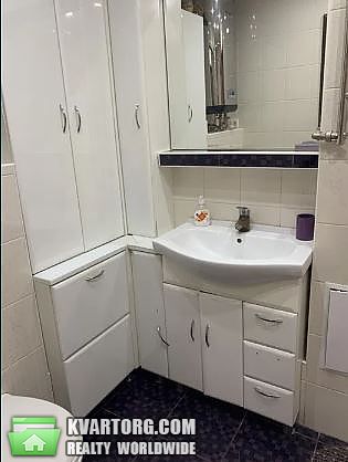 Rent out 2-room apartment. Киев,  Волгоградская — photo 7