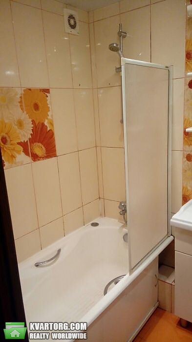 Rent out 3-room apartment. Киев,  Булаховского — photo 3