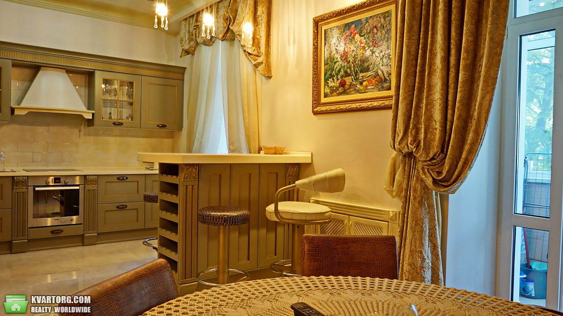 Rent out 3-room apartment. Киев, Владимирская — photo 5