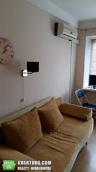 Sell 2-room apartment. Киев,  Багговутовская — photo 2