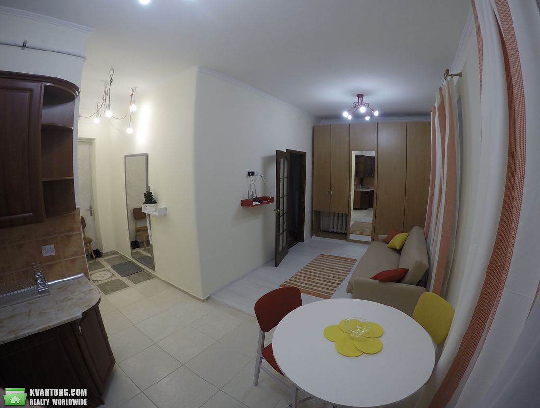 Rent out 1-room apartment. Киев,  Нагорная — photo 2
