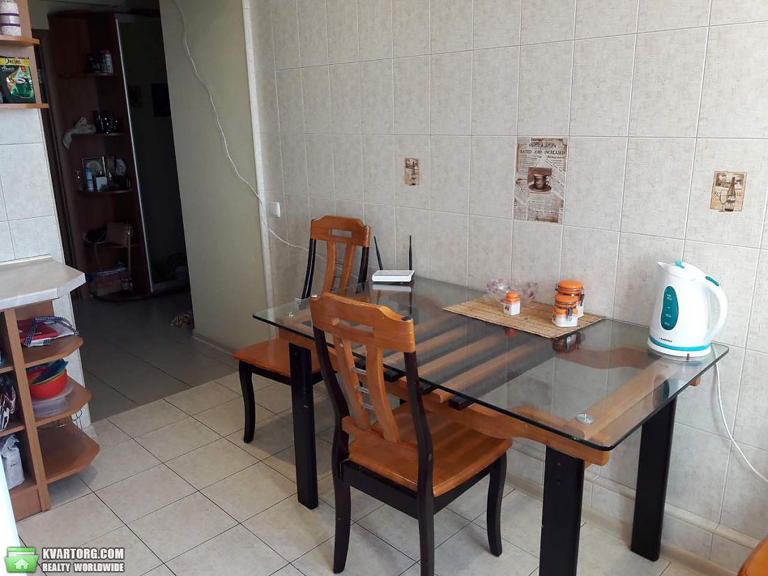 продам 1-комнатную квартиру. Днепропетровск,  Славы  - фото 4