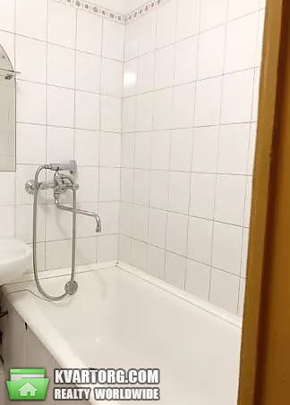 Rent out 2-room apartment. Киев,  Тешебаева — photo 4