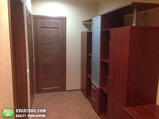 Rent out 2-room apartment. Киев,  Рижская — photo 3