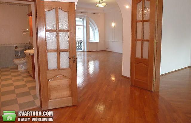 Sell 3-room apartment. Киев,  Крещатик — photo 1