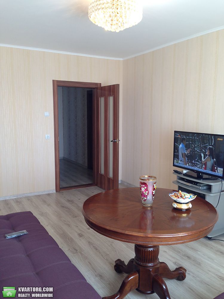 Sell 2-room apartment. Киев, Науки пр — photo 2