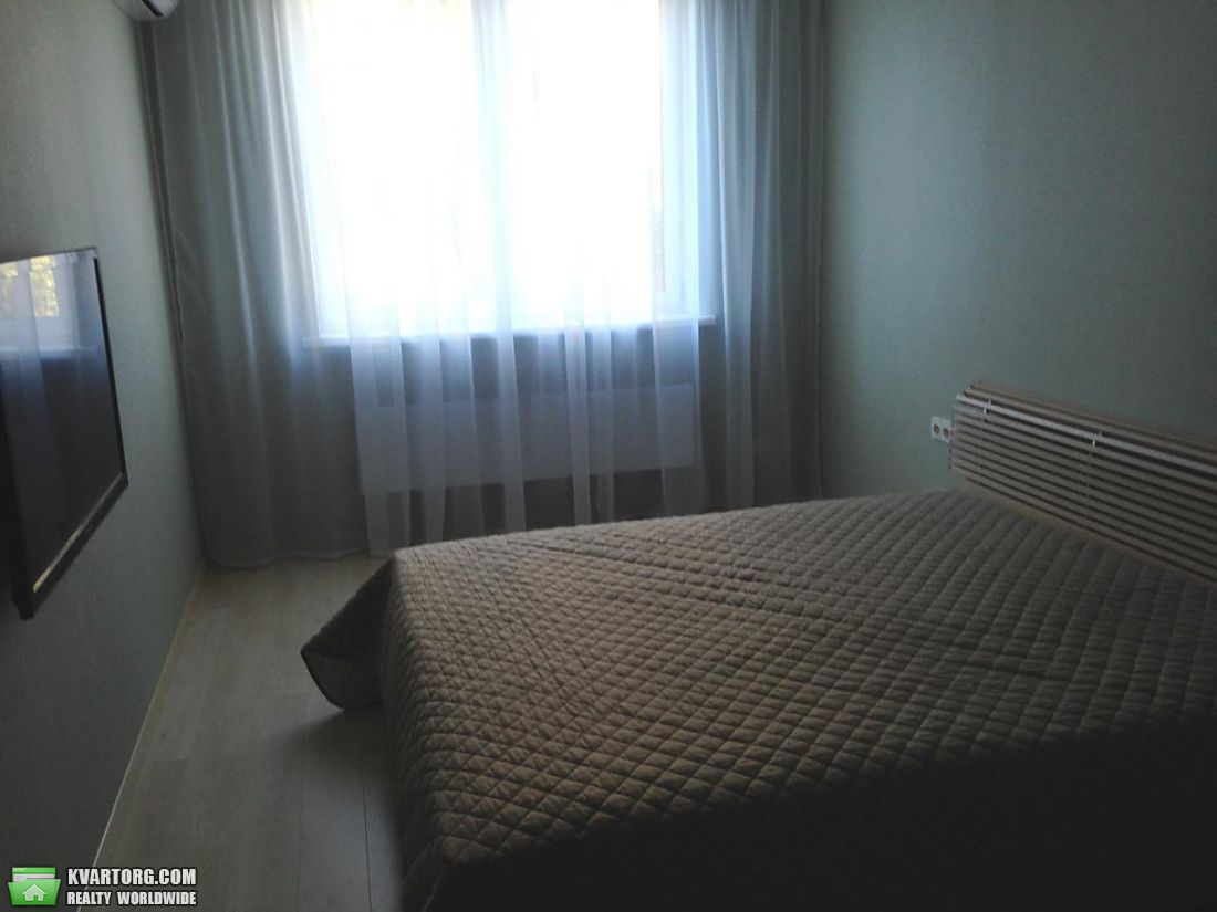 Rent out 2-room apartment. Киев, Сикорского — photo 4