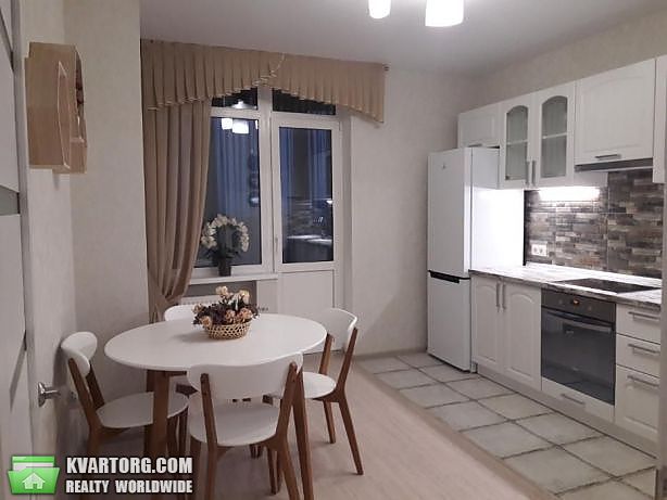Rent out 2-room apartment. Киев,  Коломиевский пер — photo 2