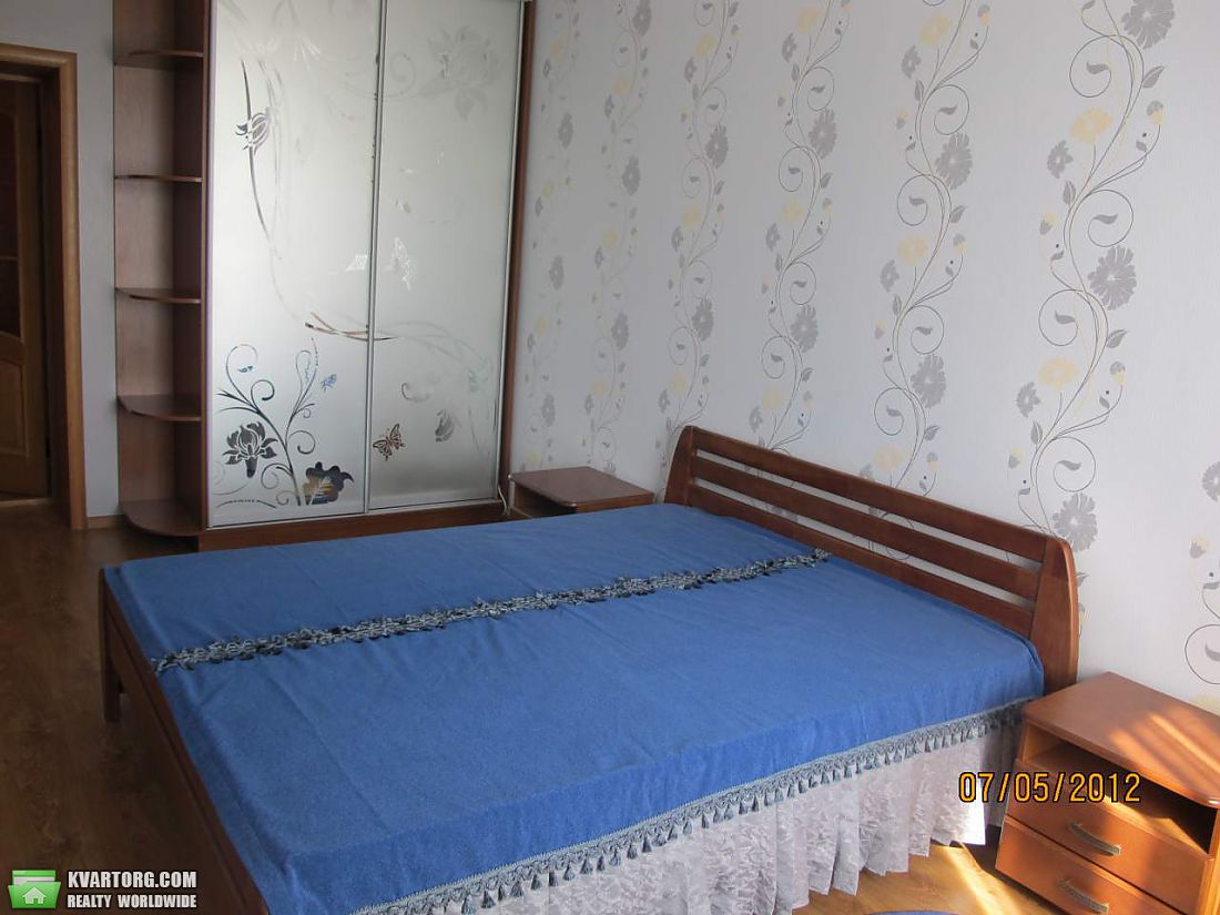Rent out 3-room apartment. Киев,  Хмельницкая — photo 5