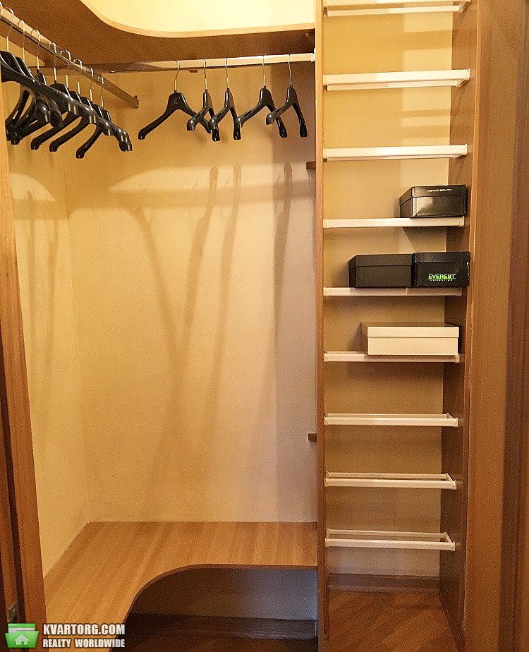 Rent out 3-room apartment. Киев, Урловская — photo 10