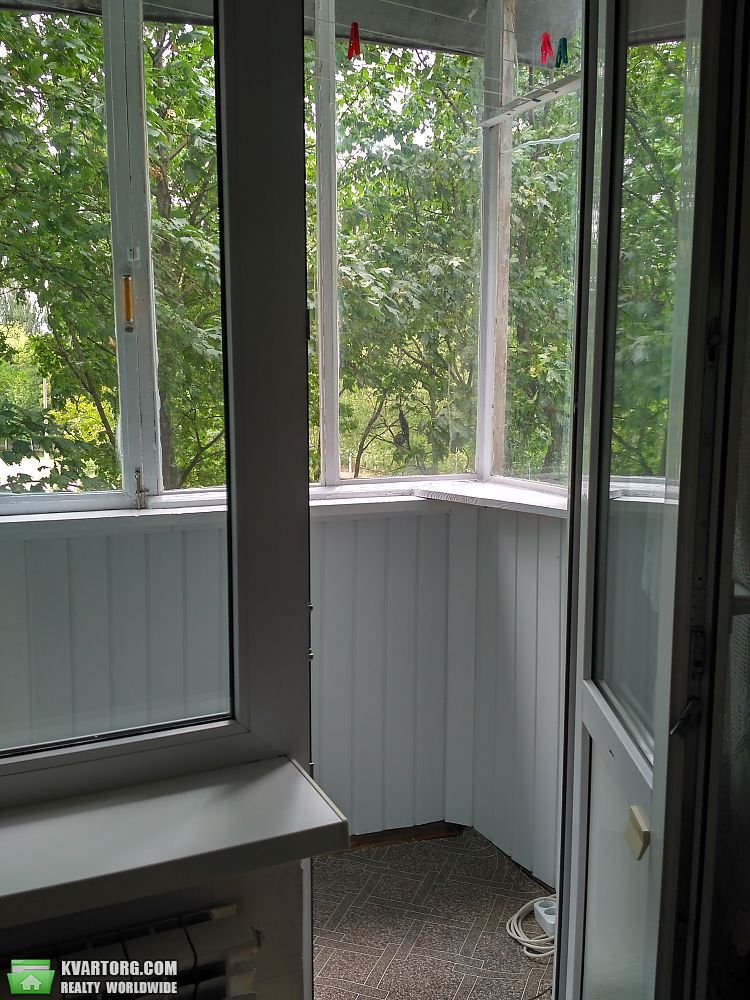 Rent out 3-room apartment. Киев,  Симиренко — photo 2