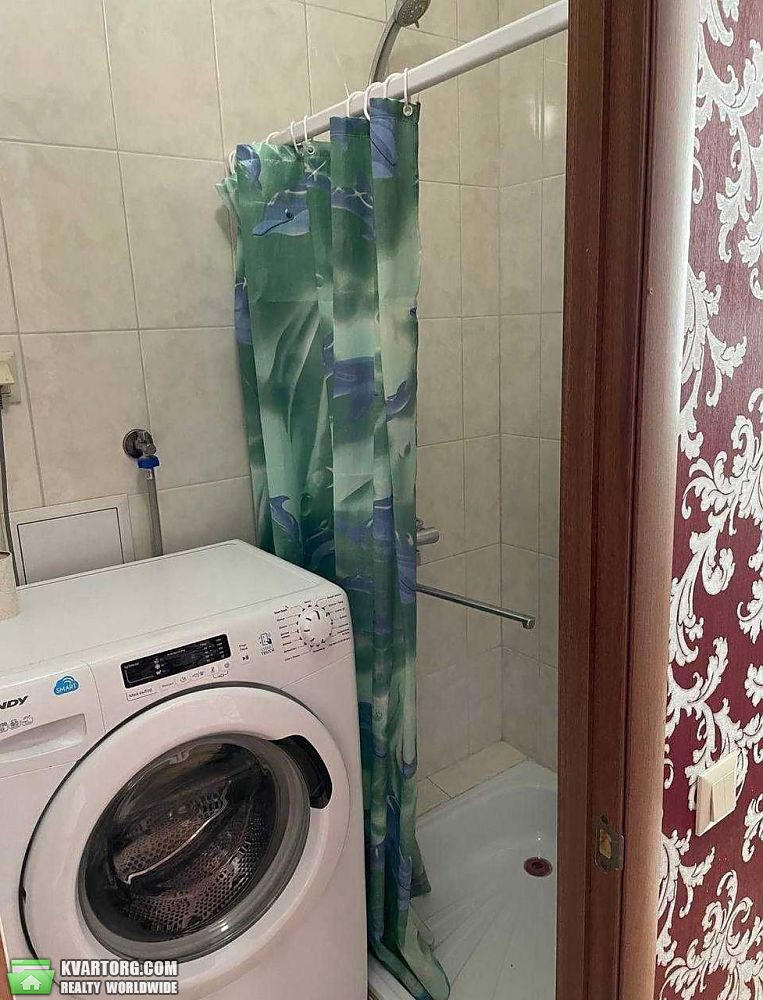 Rent out 1-room apartment. Киев, Повітряних сил — photo 2