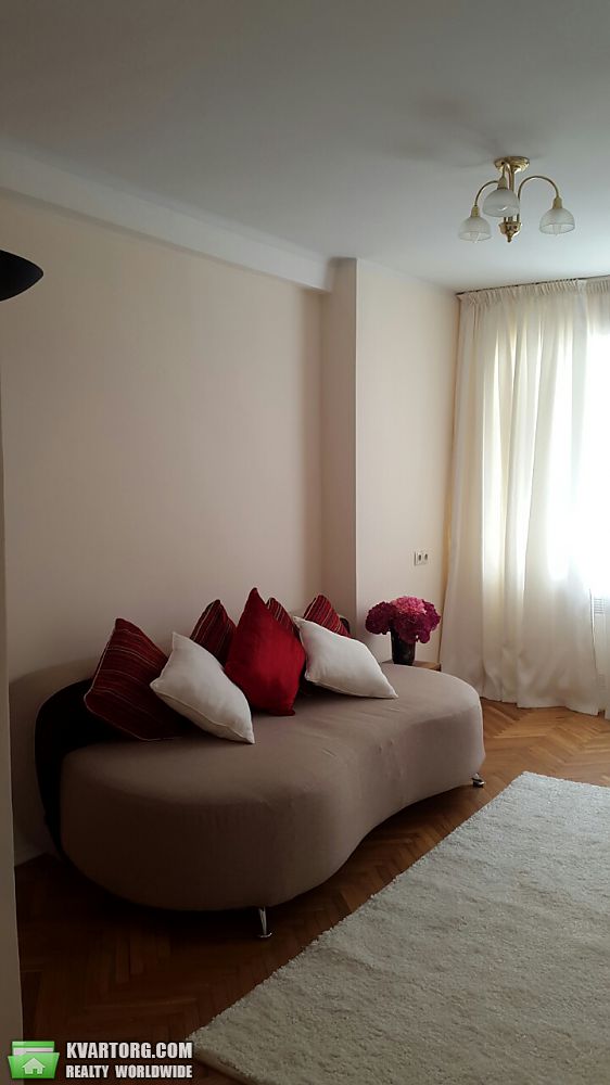 Rent out 3-room apartment. Киев,  Мазепы — photo 5